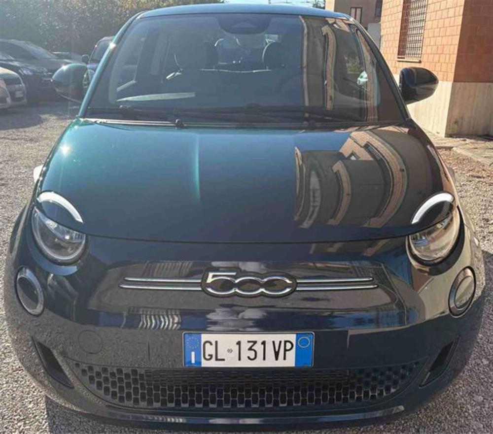 500e 500e 3+1 42 kWh Icon