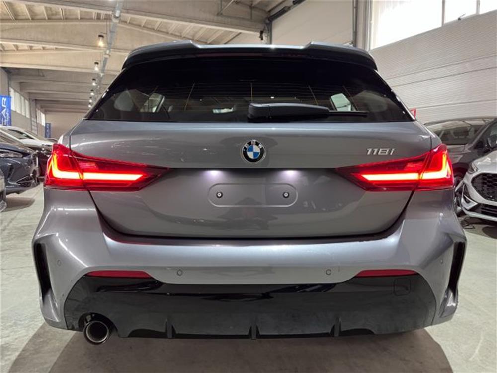 118 118 iA 5p. AUTO Msport 1