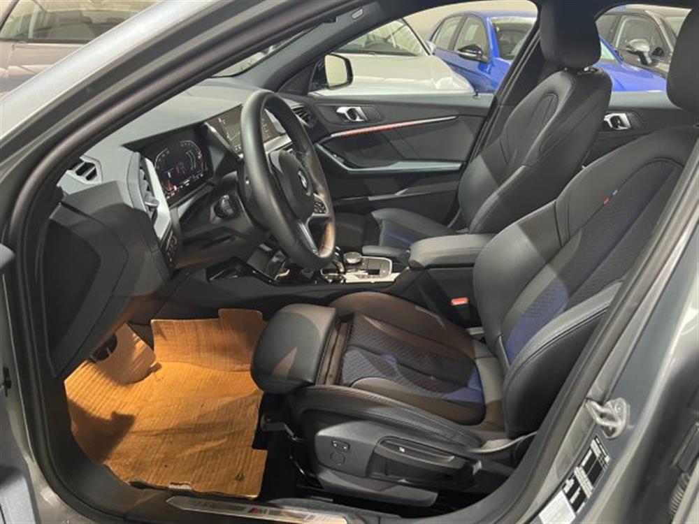 118 118 iA 5p. AUTO Msport 1