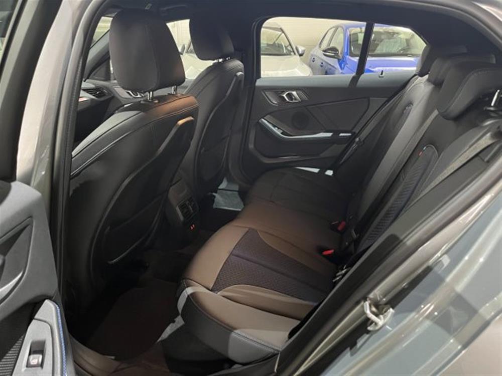 118 118 iA 5p. AUT. Msport