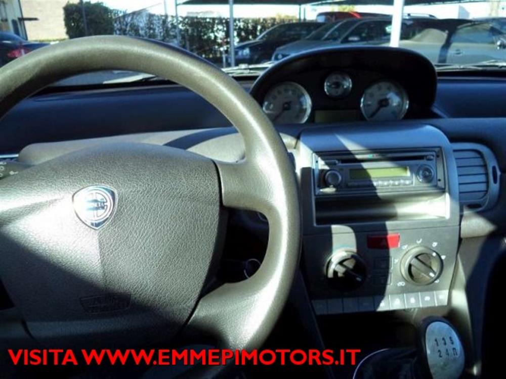 Ypsilon Ypsilon 1.2 Argento