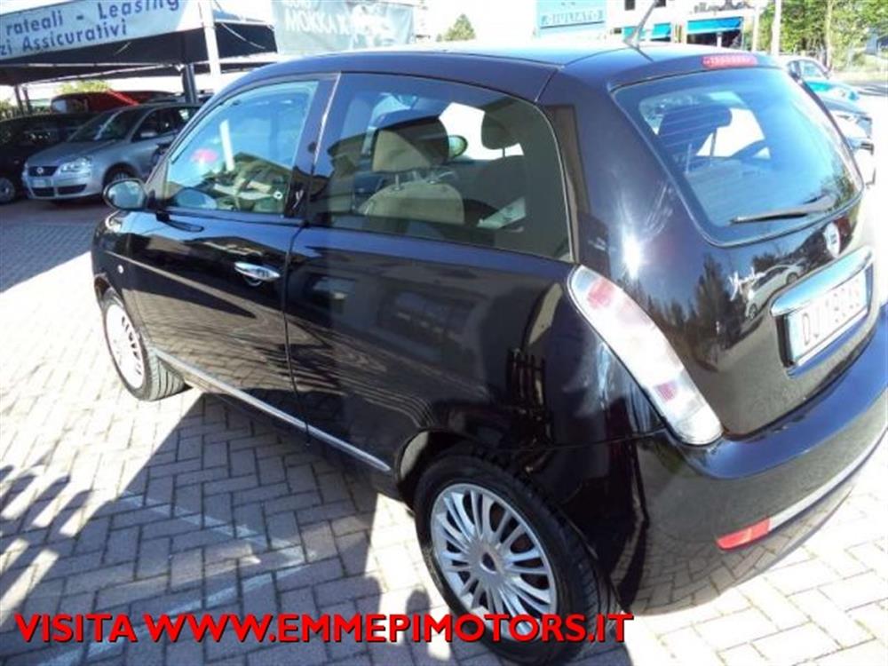 Ypsilon Ypsilon 1.2 Argento