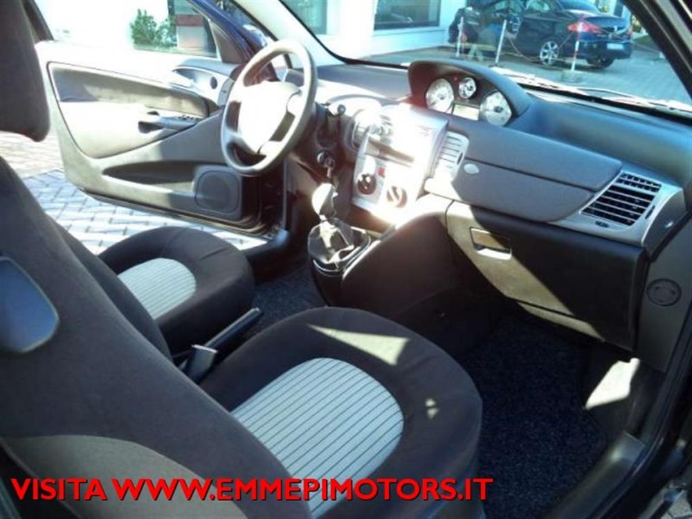 Ypsilon Ypsilon 1.2 Argento