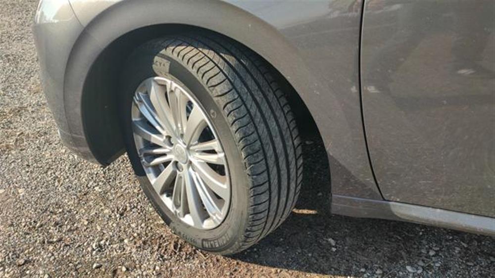 208 208 1.2 82CV BENZINA 5 p