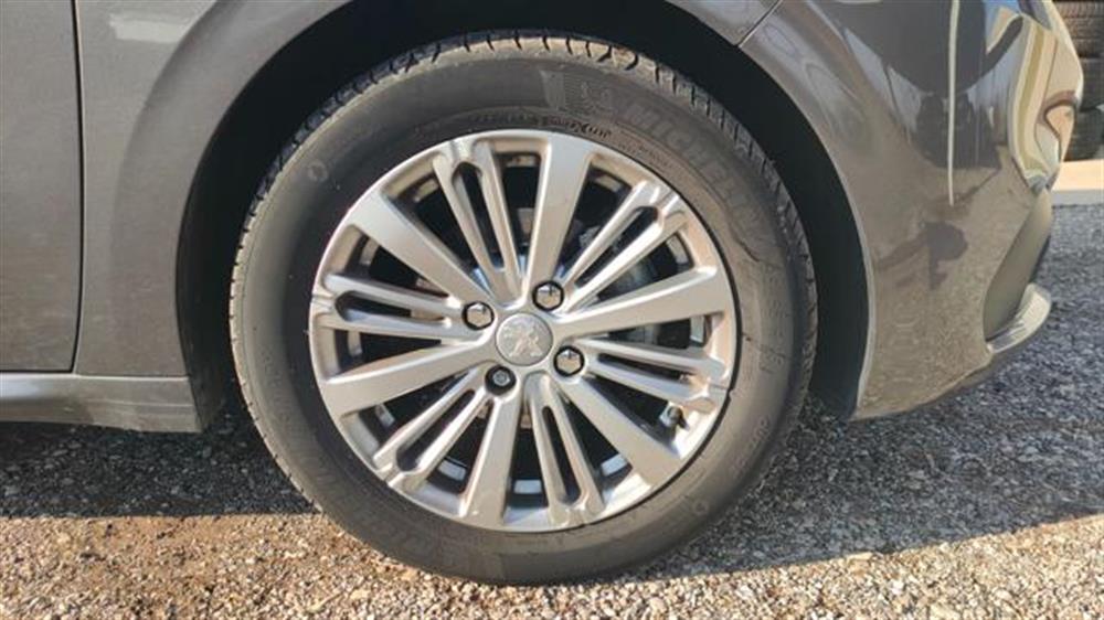 208 208 1.2 82CV BENZINA 5 p