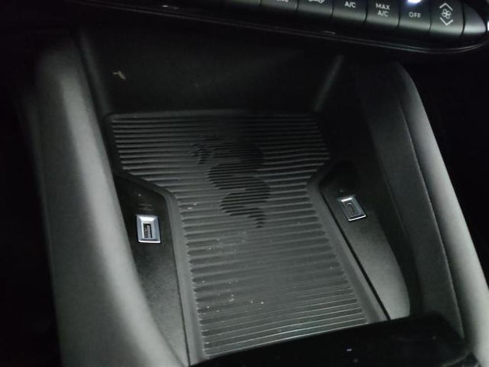 Junior Junior 1.2 136 CV Hybrid eD