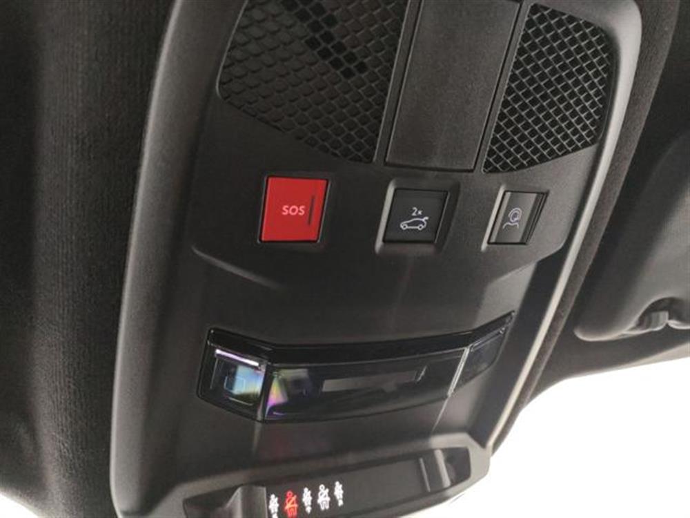 Junior Junior 1.2 136 CV Hybrid eD