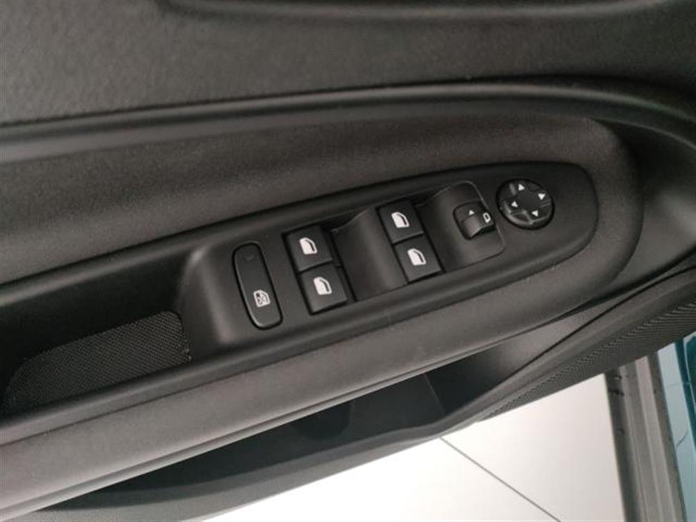 Junior Junior 1.2 136 CV Hybrid eD