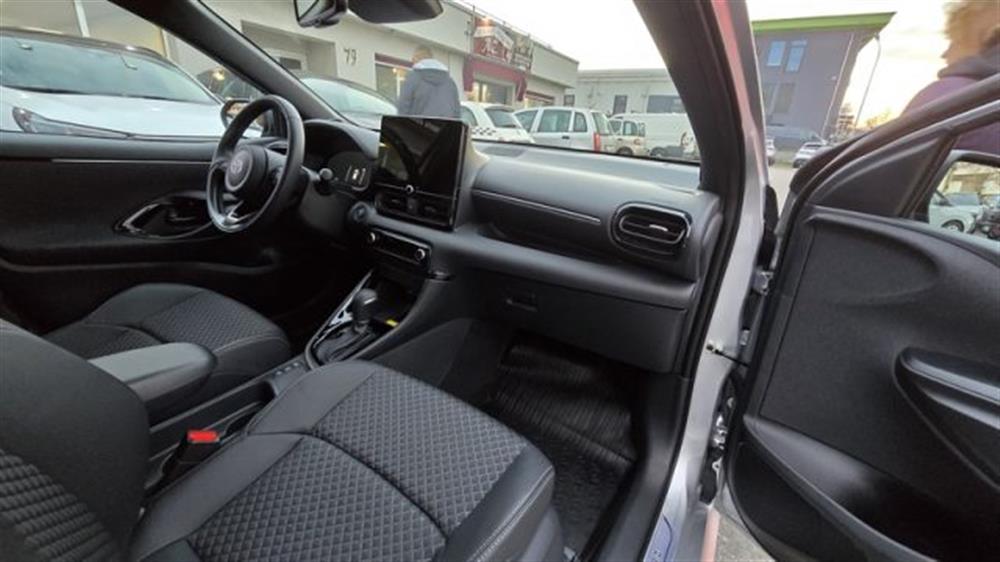 Yaris Yaris 1.5 Hybrid 5 porte P