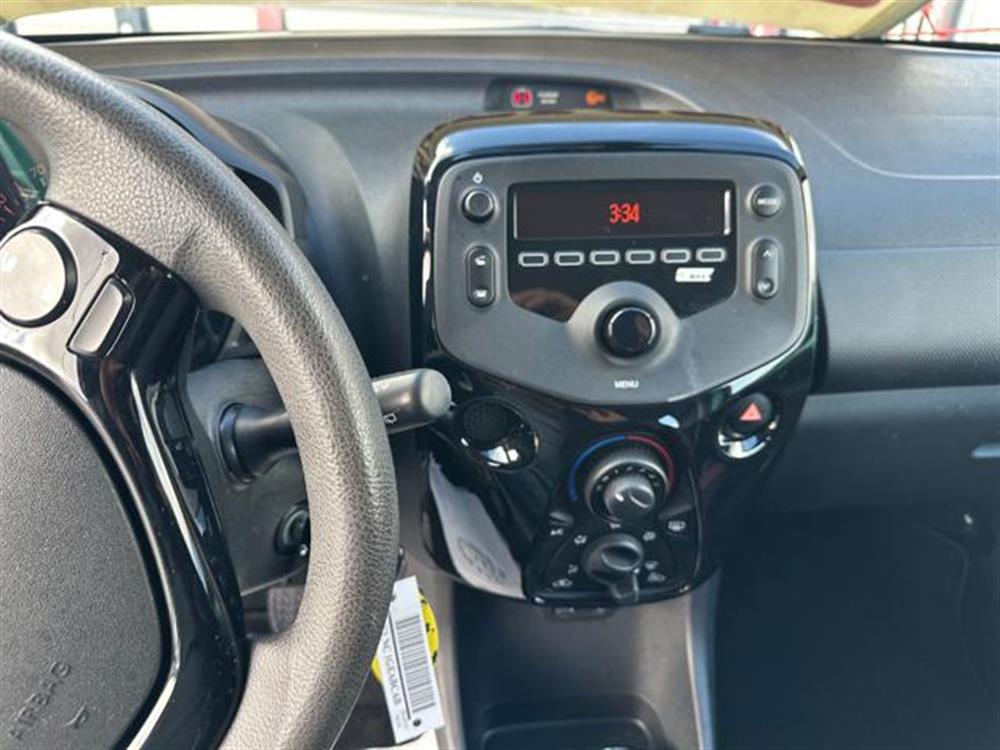 C1 C1 VTi 72 5 porte Shine