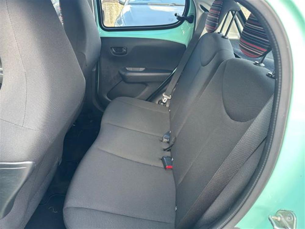 C1 C1 VTi 72 5 porte Shine