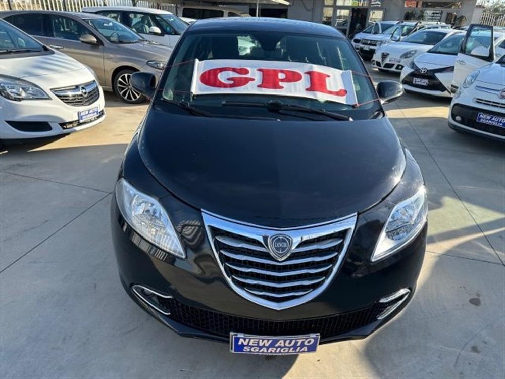 Ypsilon Ypsilon 1.2 69 CV 5 porte Go