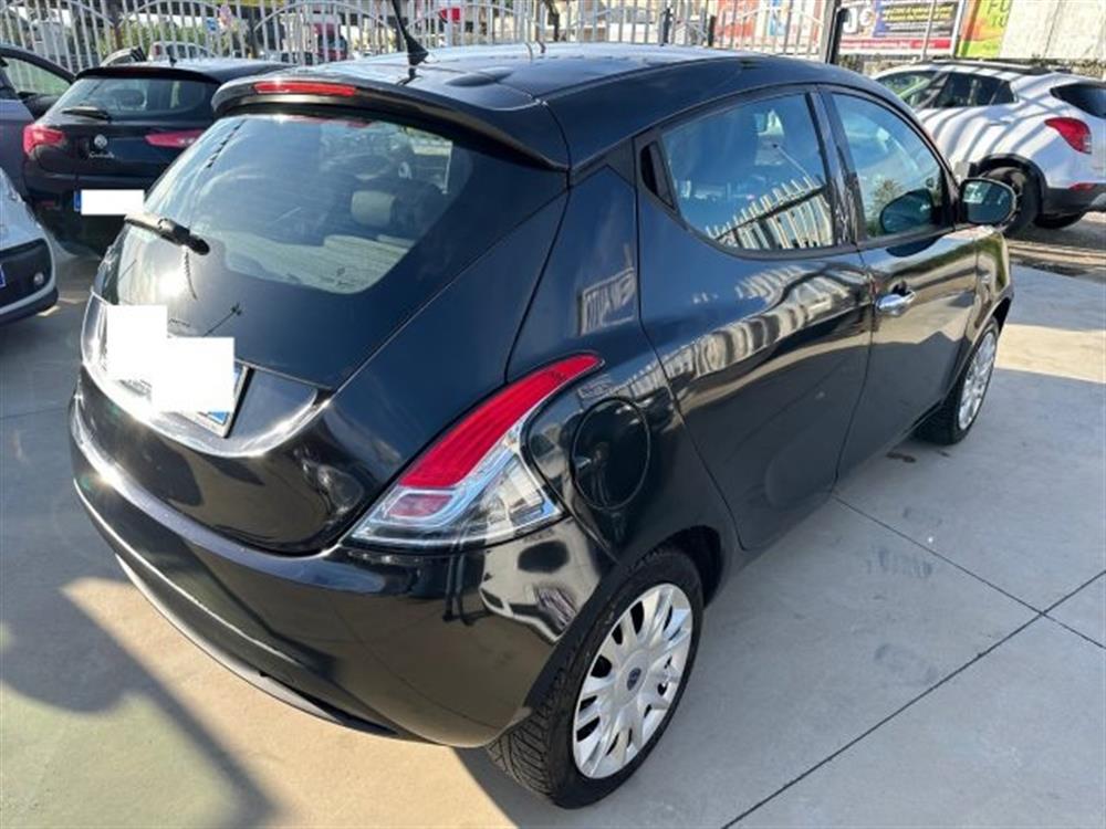 Ypsilon Ypsilon 1.2 69 CV 5 porte Go