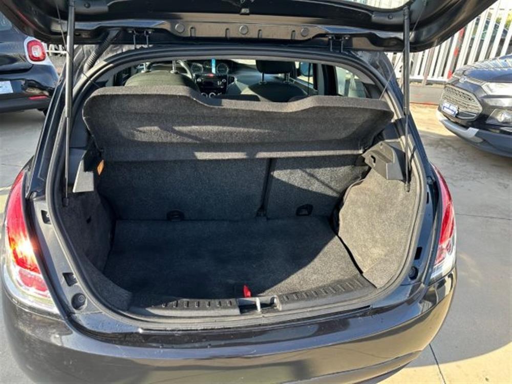 Ypsilon Ypsilon 1.2 69 CV 5 porte Go