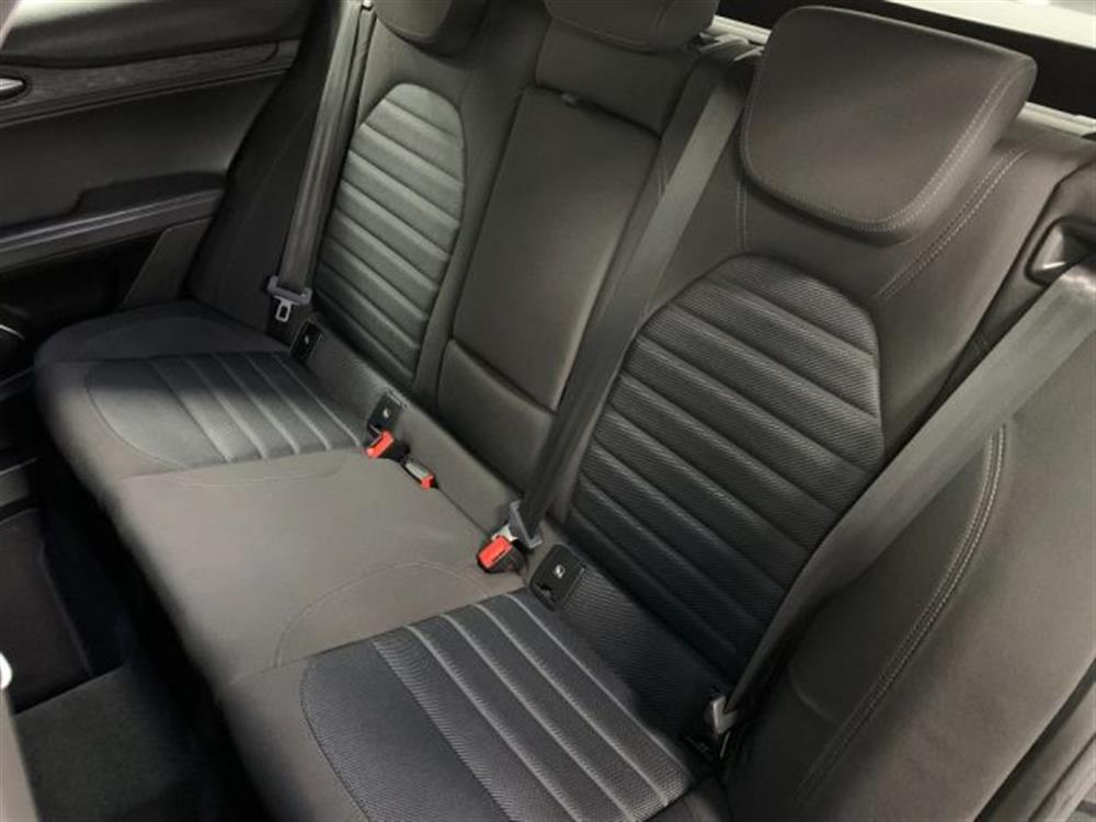 Stelvio Stelvio 2.2 Diesel AT8 Sport