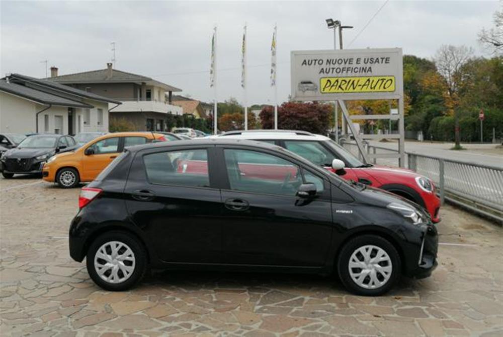 Yaris Yaris 1.5 Hybrid 5 porte B