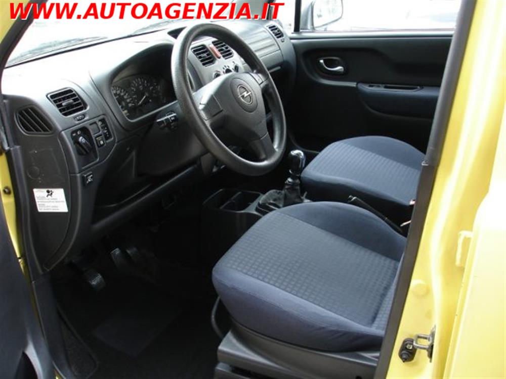 Agila Agila 1.2 16V CONFORT IMP.