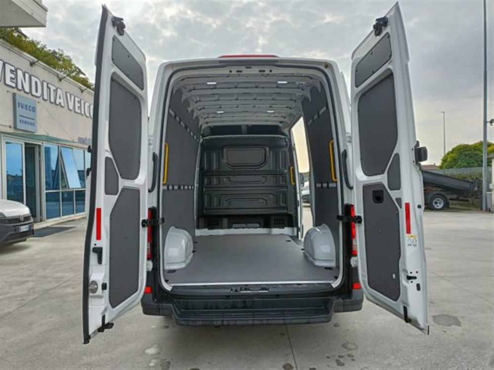 TGE TGE TGE FURGONE 3.140 L2