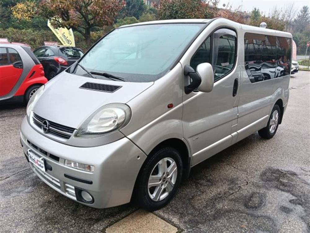 Vivaro Vivaro 27 1.9 DTI PC-TN Com