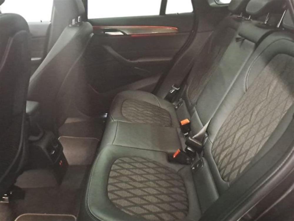 X1 X1 sDrive18d xLine Aut.