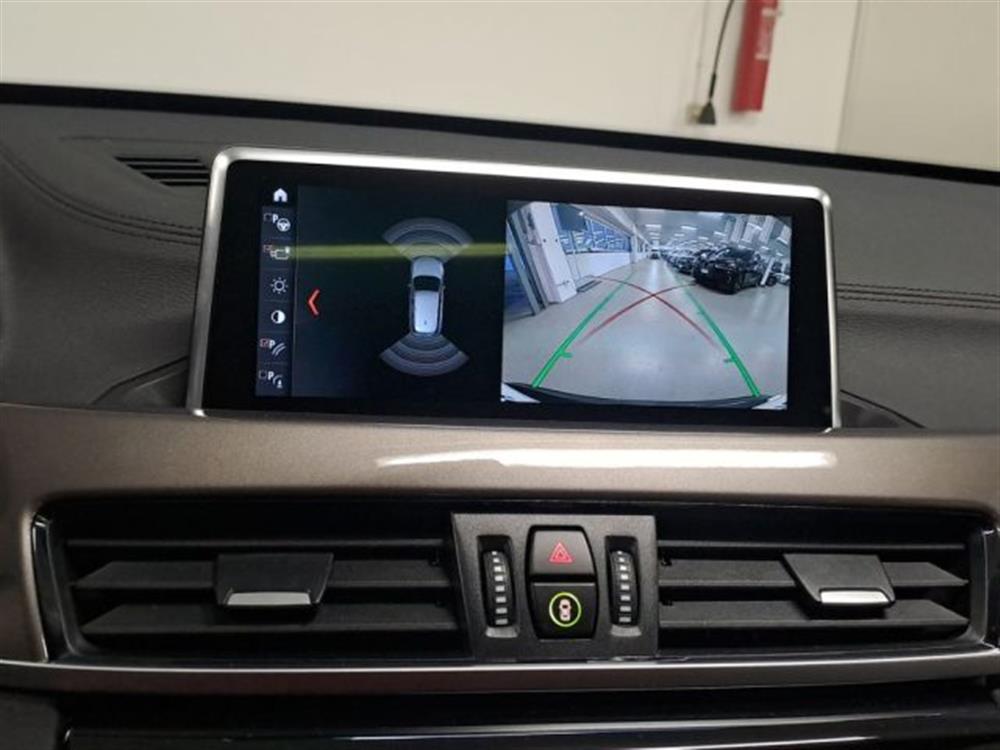 X1 X1 sDrive18d xLine Aut.