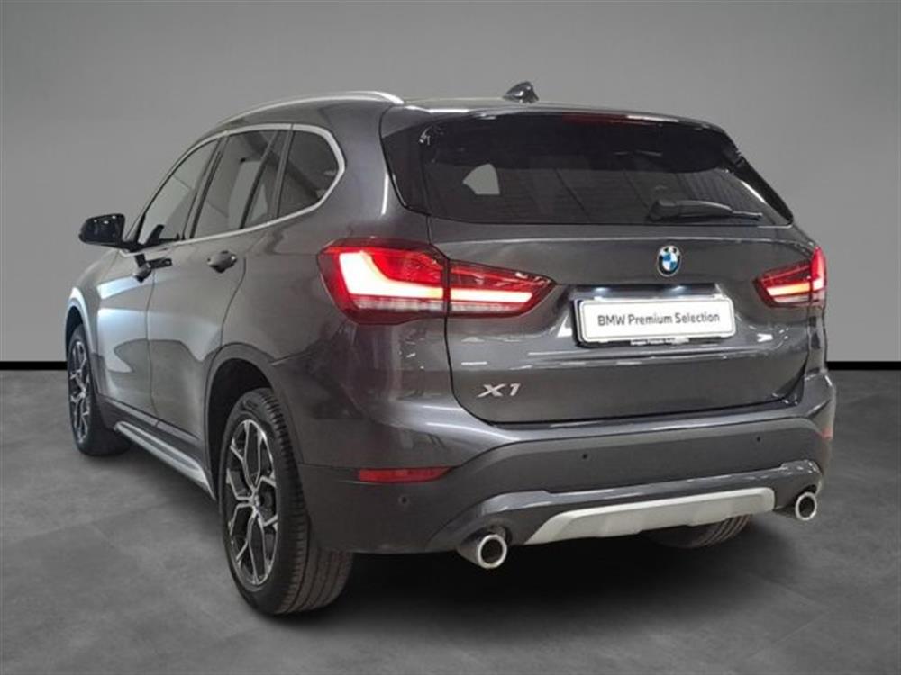 X1 X1 sDrive18d xLine Aut.