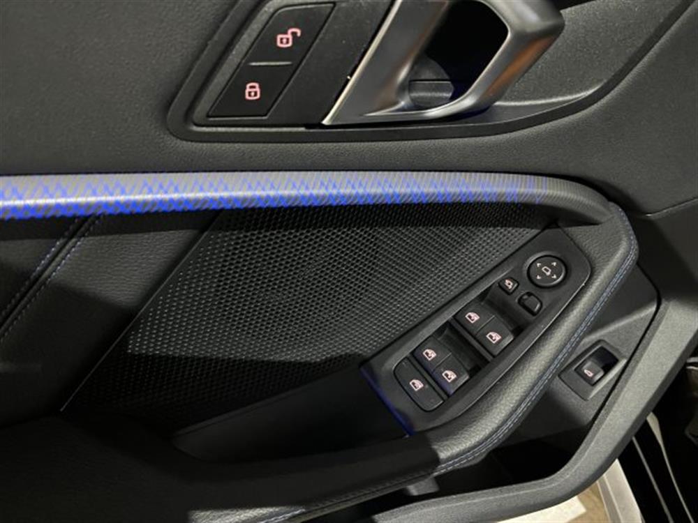 118 118 dA 5p. AUT. Msport /