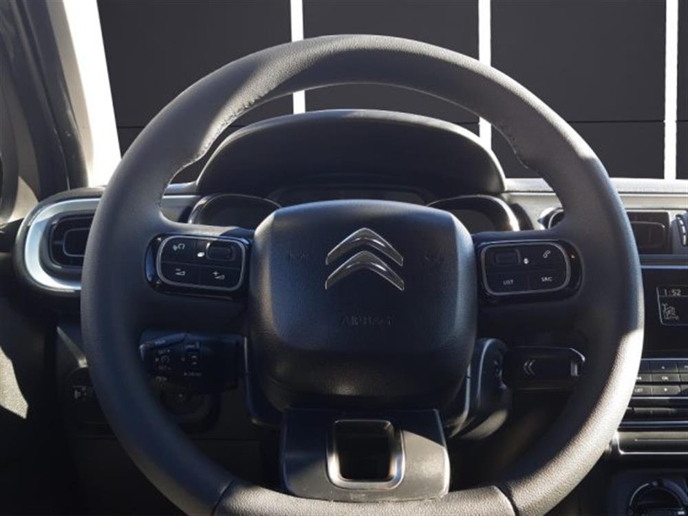 C3 C3 PureTech 82 Shine