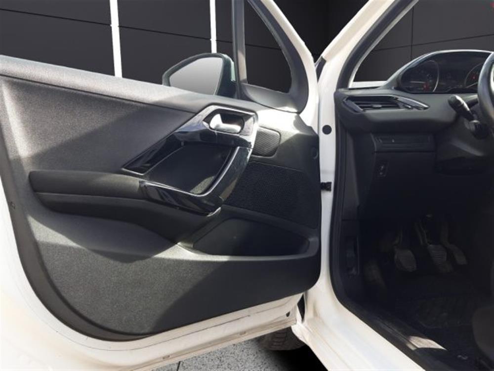 208 208 1° serie PureTech 82