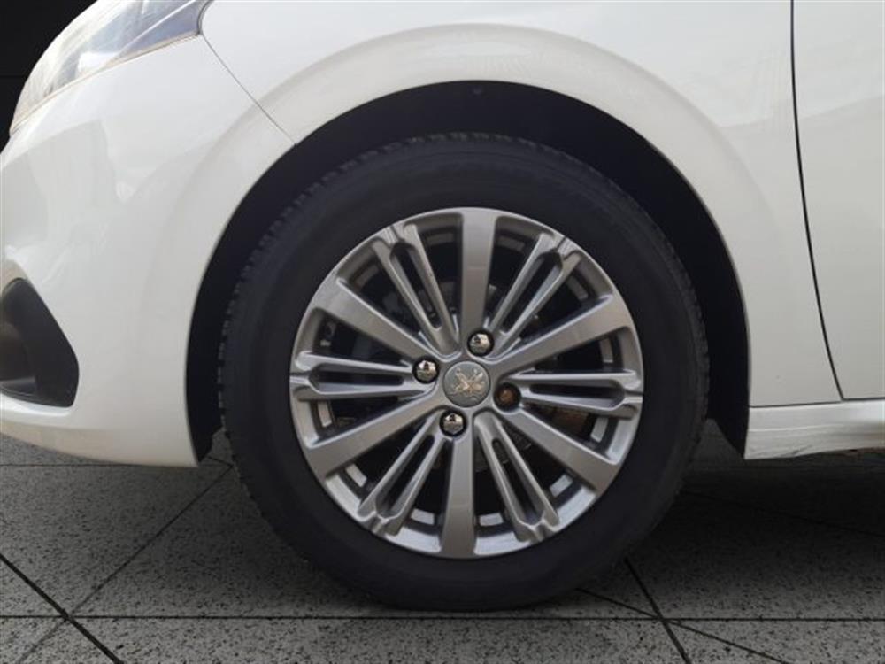 208 208 1° serie PureTech 82