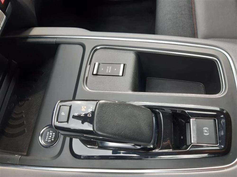 C5 Aircross C5 Aircross Hybrid 225 E-EAT8 Sh