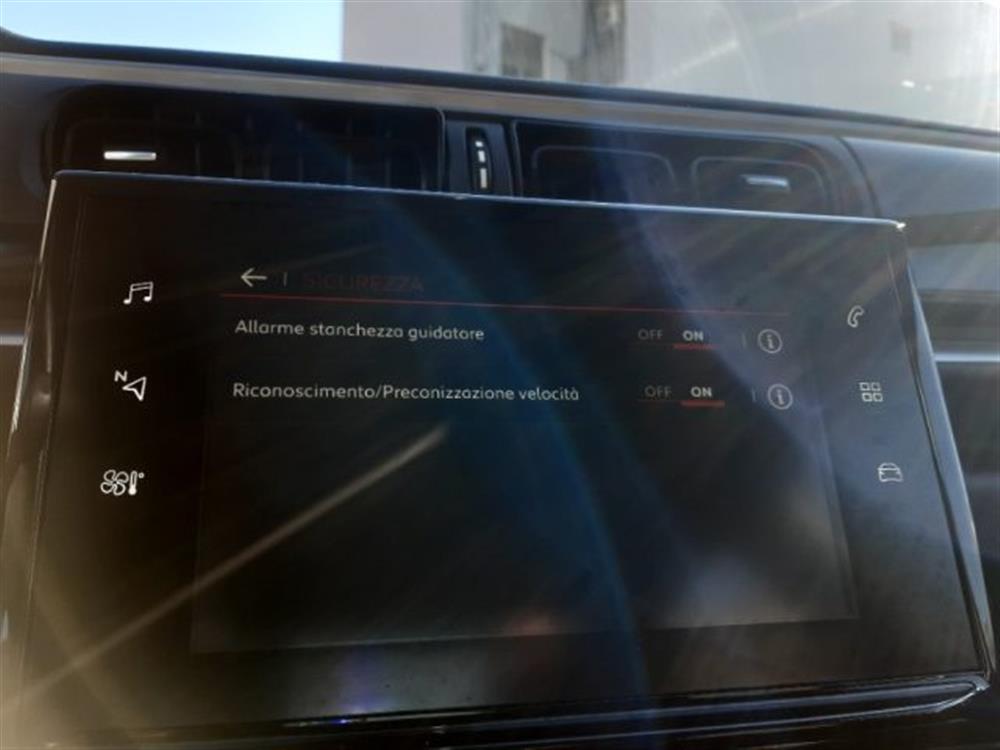 C3 C3 PureTech 82 Shine