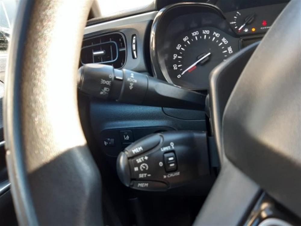 C3 C3 PureTech 82 Shine