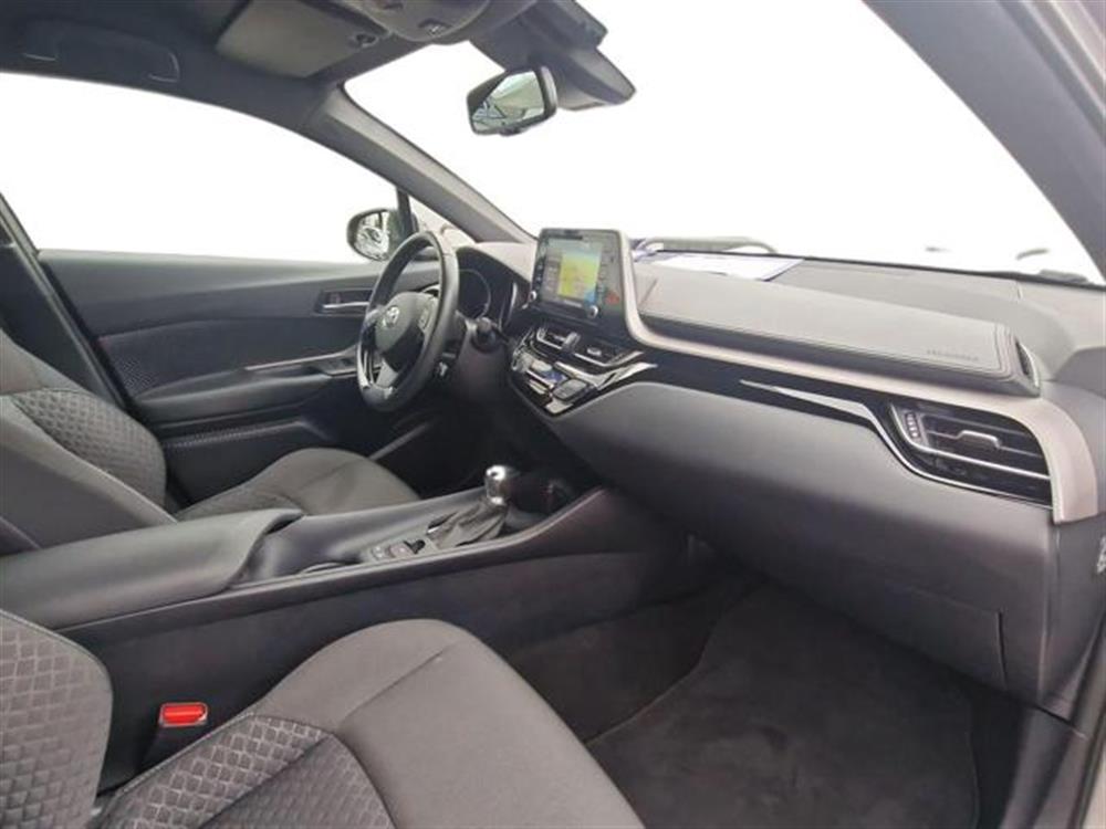 C-HR C-HR 1.8 Hybrid E-CVT Bus