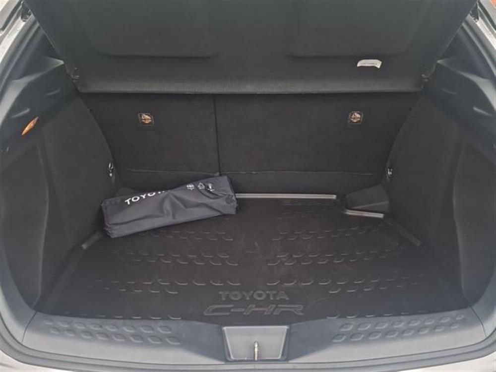 C-HR C-HR 1.8 Hybrid E-CVT Bus