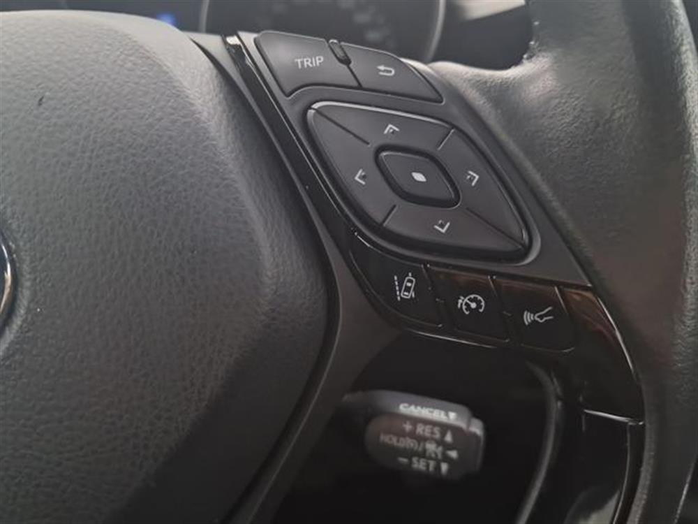 C-HR C-HR 1.8 Hybrid E-CVT Bus