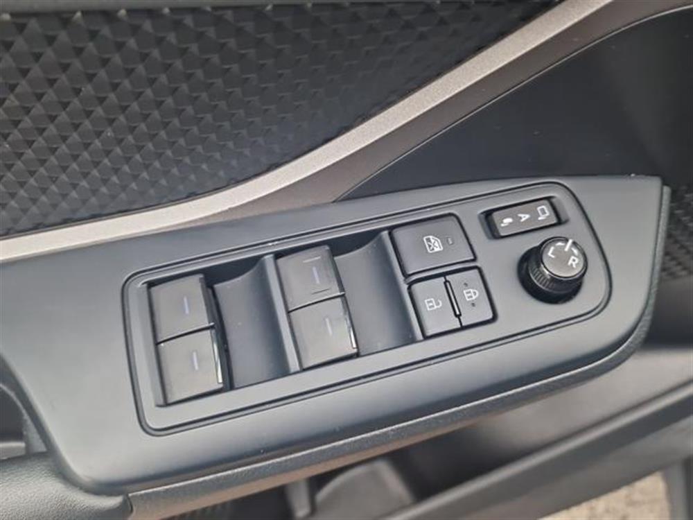 C-HR C-HR 1.8 Hybrid E-CVT Bus