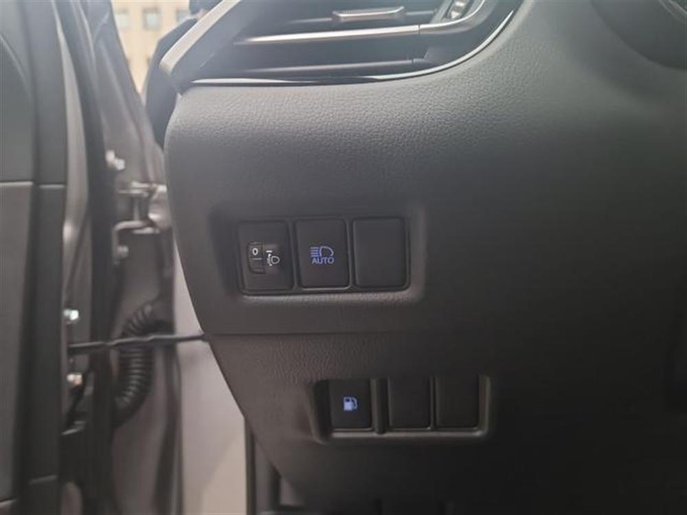 C-HR C-HR 1.8 Hybrid E-CVT Bus