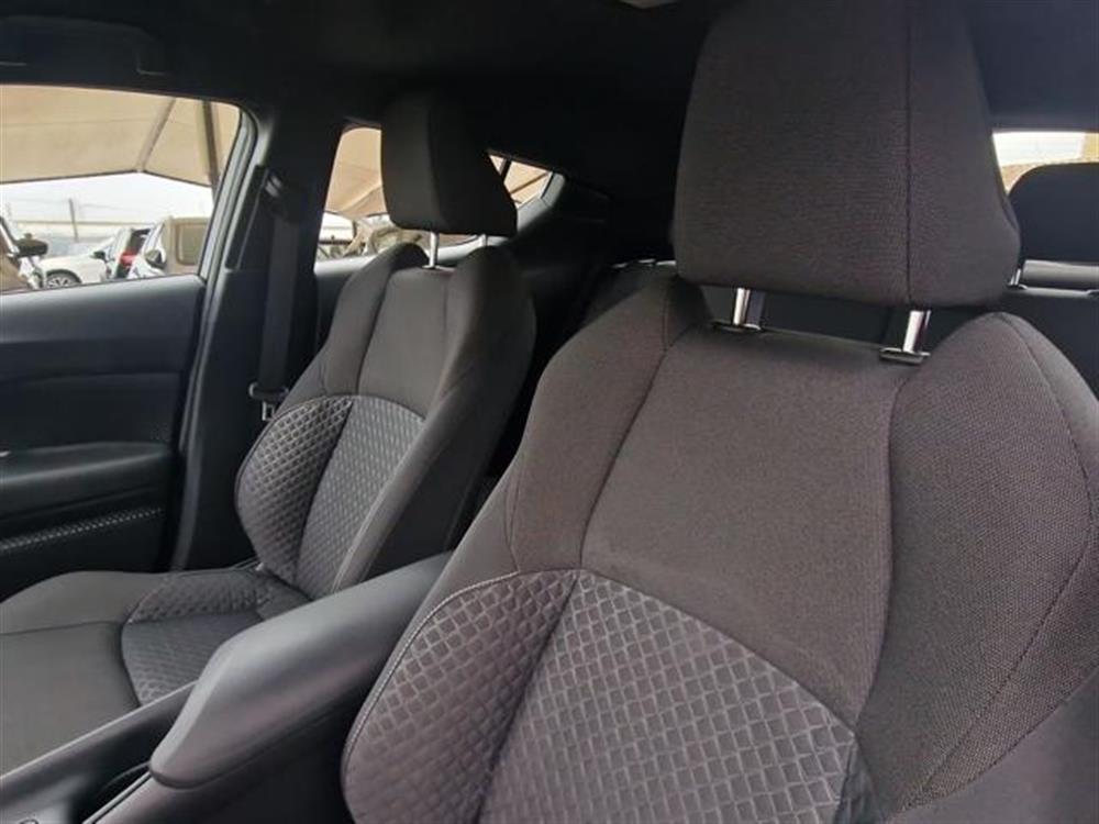 C-HR C-HR 1.8 Hybrid E-CVT Bus