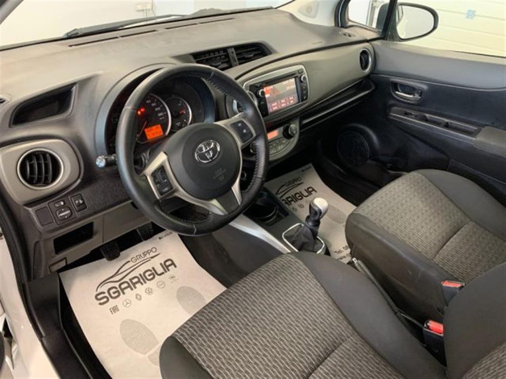Yaris Yaris 1.0 Benzina Lounge 5