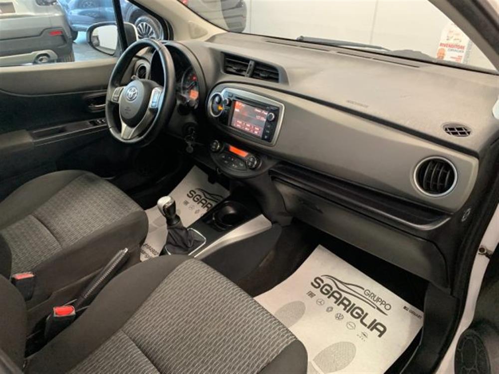 Yaris Yaris 1.0 Benzina Lounge 5