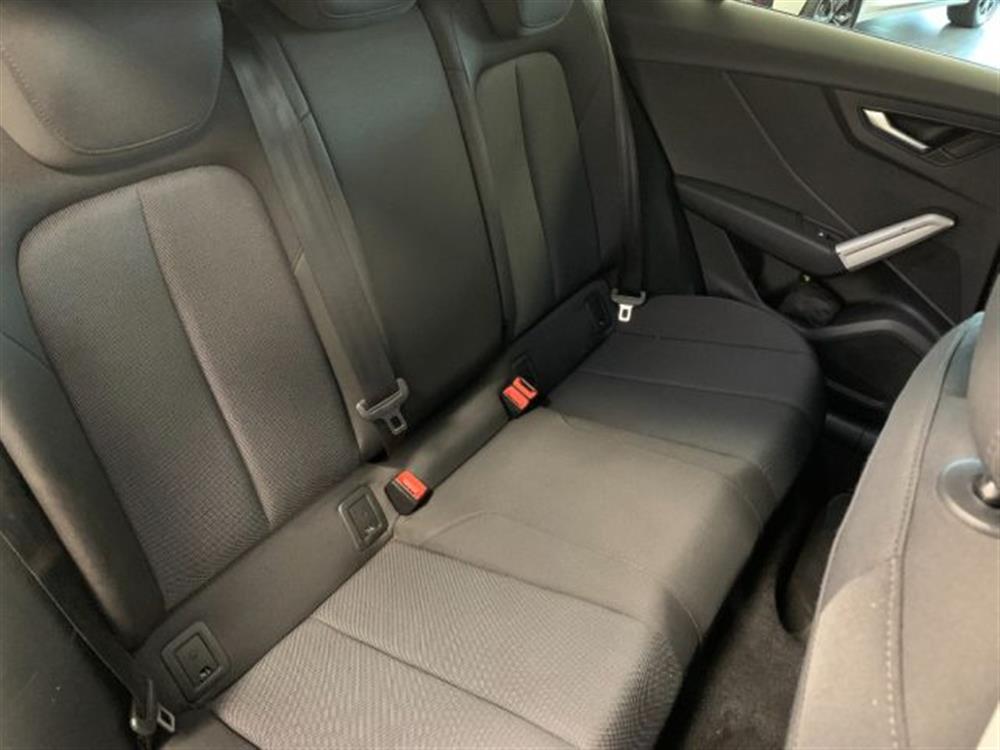 Q2 Q2 30 TFSI S line Editi