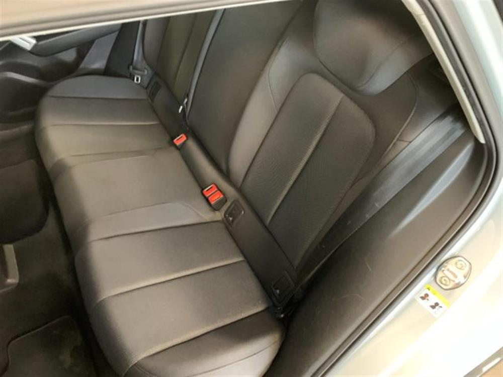 Q2 Q2 30 TFSI S line Editi