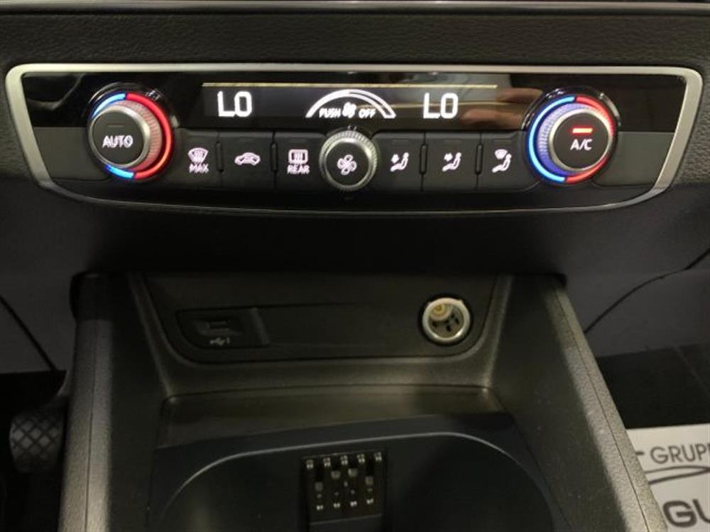 Q2 Q2 30 TFSI S line Editi