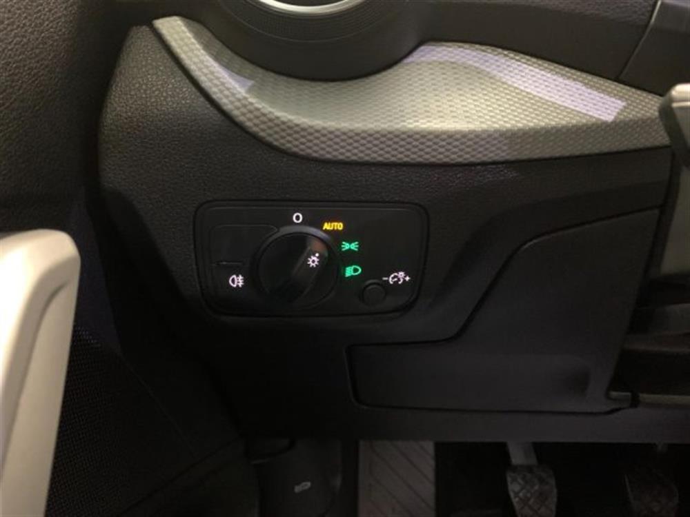 Q2 Q2 30 TFSI S line Editi