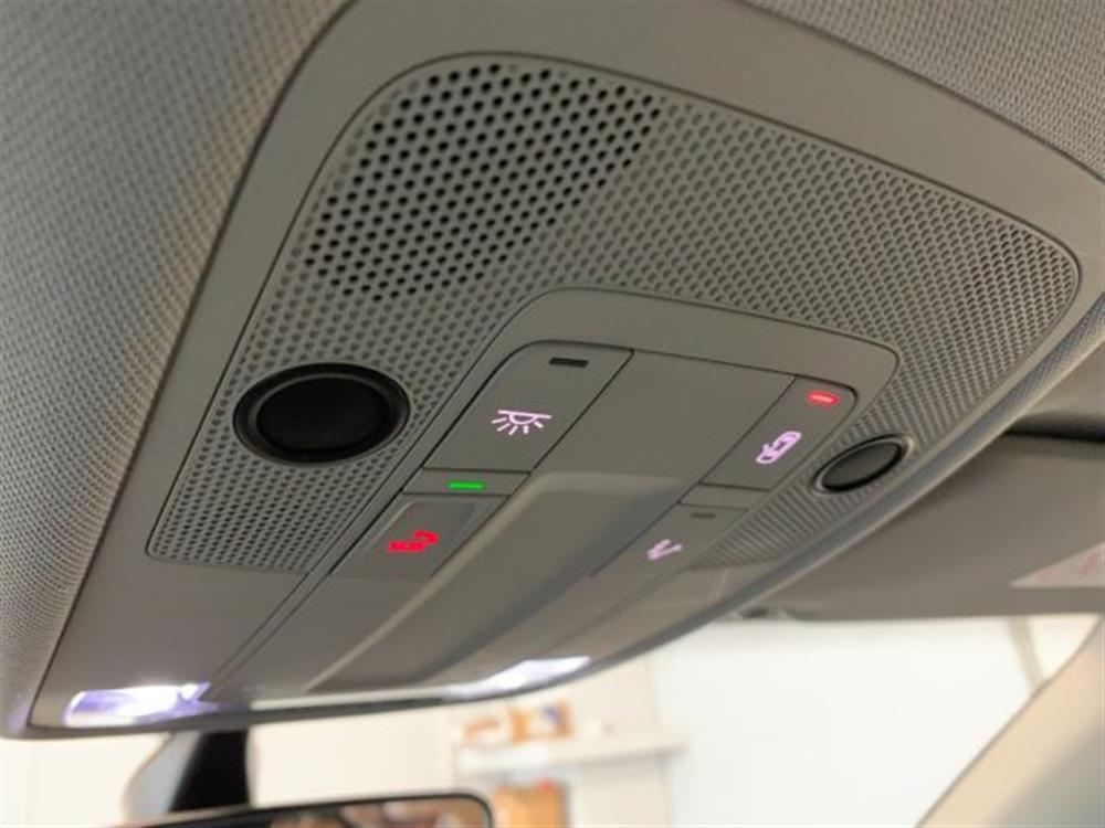 Q2 Q2 30 TFSI S line Editi