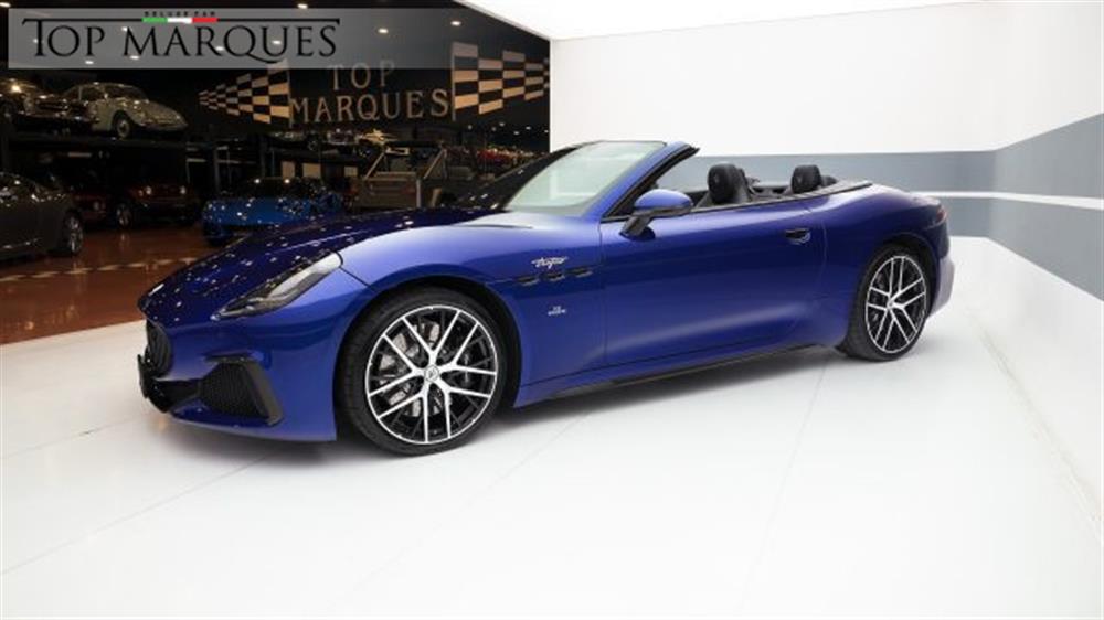 GranCabrio GranCabrio V6 550 CV AWD Trofeo