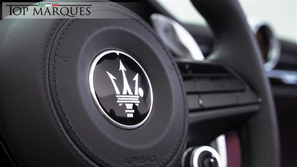 GranCabrio GranCabrio V6 550 CV AWD Trofeo