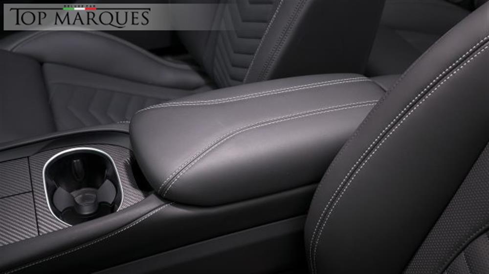 GranCabrio GranCabrio V6 550 CV AWD Trofeo