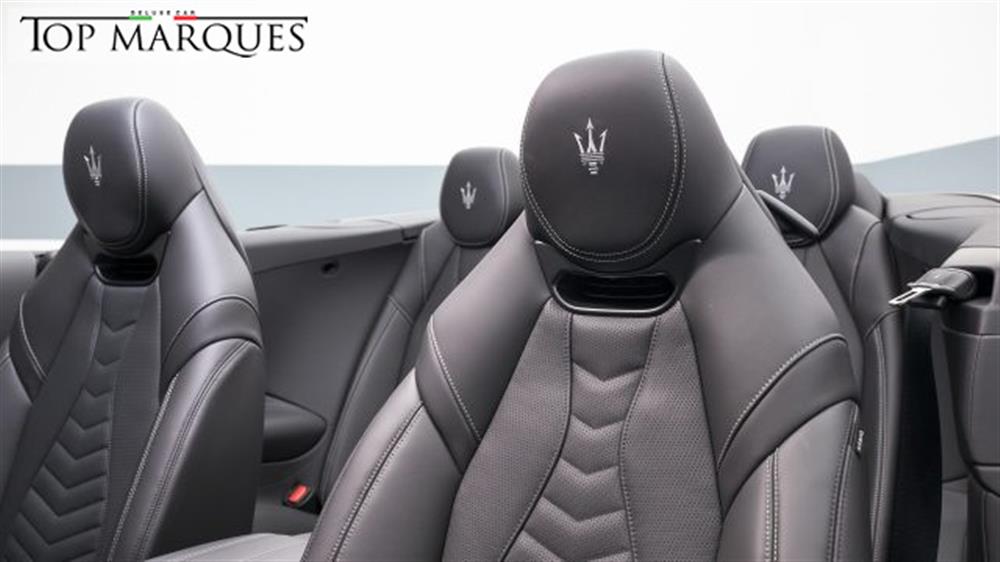 GranCabrio GranCabrio V6 550 CV AWD Trofeo